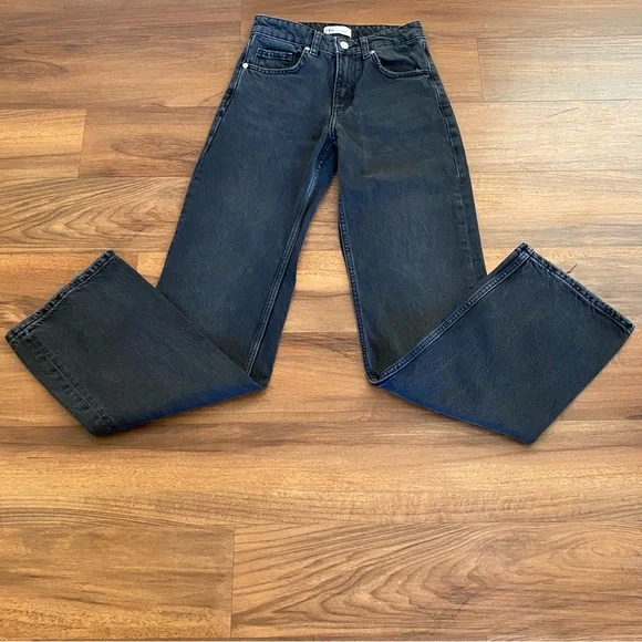 Zara High Rise Straight Black Jeans - Picture 11 of 12